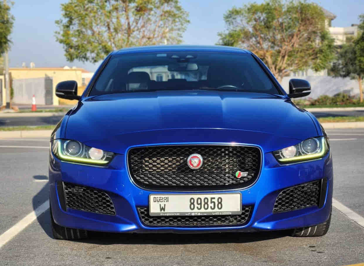 Jaguar Xe